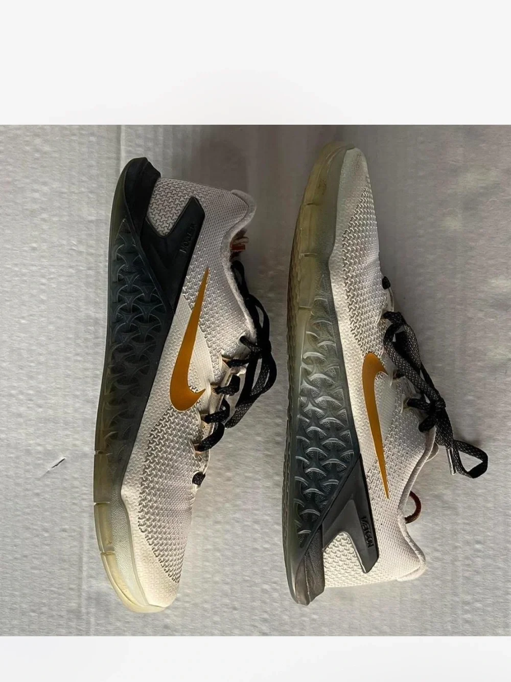 Nike ID Metcon Cross Train Sneakers Custom White Green Gold Women’s Size 7.5